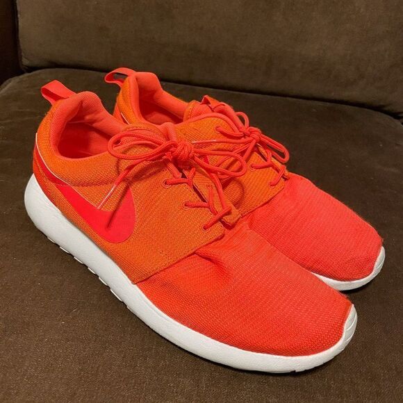 Bright Orange Nike Roshe Run Mens 10.5 US 44.5 EUR Fabric Mesh Uppers White sole - Picture 9 of 15